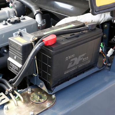 Triple Free Mast Forklift Trucks with Mitsubishi S4s Isuzu Engine and 3.5ton Capacity