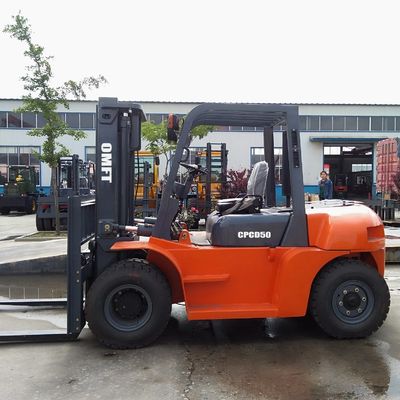 4.5 Ton Chinese Diesel Forklift with Side Shift Fork Positioner Steel and Rubber