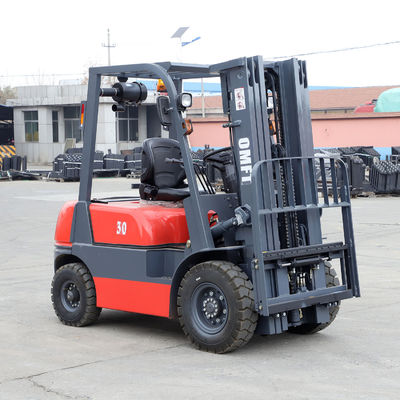 3000kgs Load Capacity Diesel Forklift Truck with 5.5m Triplex Mast and Free Lift