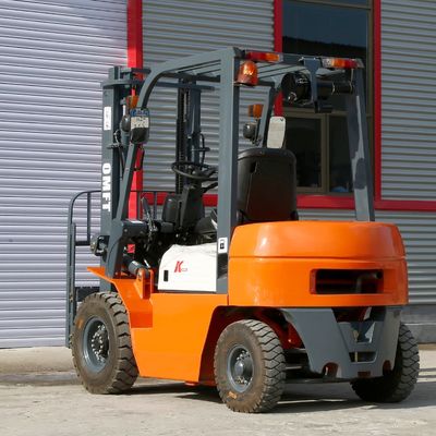 2.5 Ton Four Wheel Diesel Forklift Truck Warehouse Forklift with Durable Construction