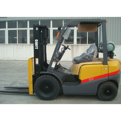 USA Market Approved LPG Forklift with Solid Tires and Japanese Nissan K21 K25 Engine