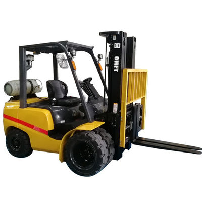 2445mm Min. Turning Radius 3ton Gasoline Forklift Wide-View Mast and Japan Nissan Engine