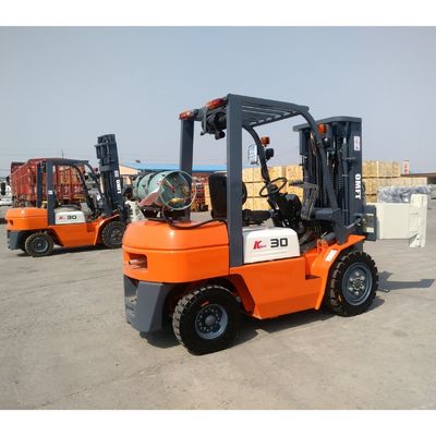 Japanese Japan Nissan Engnine 3ton Lp Gas Forklift with Min. Turning Radius 2470