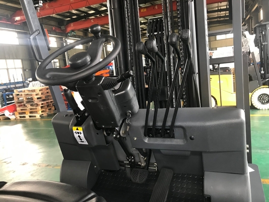 3500kgs Capacity Electric Forklift with 6m Full Free Mast Triplex and Pneumatic Tyre