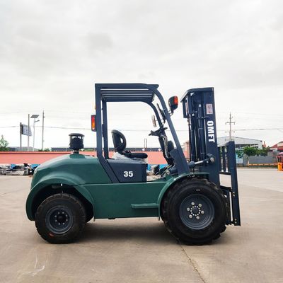4 Wheels Rough Terrain Forklift for CPCD30Y Featuring Steel and Rubber Materials