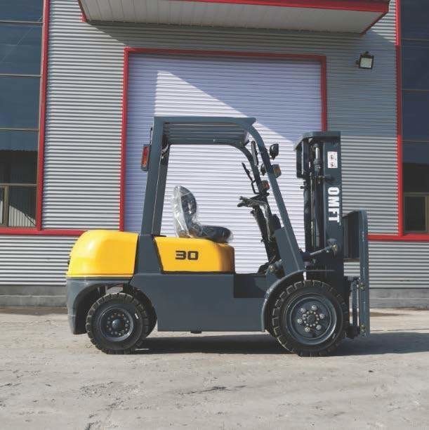 4280mm Min. Width of Right Angle Stacking 3 Ton Forklift with Pneumatic or Solid Tires