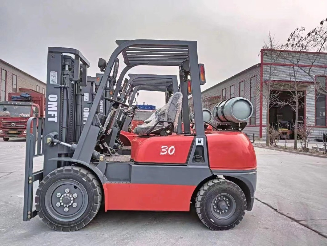 3 Ton 3t Counterbalanced Cushion Tire Gasoline and LPG Dual Fuel Forklift Truck Toyota 7 Model Ce ISO