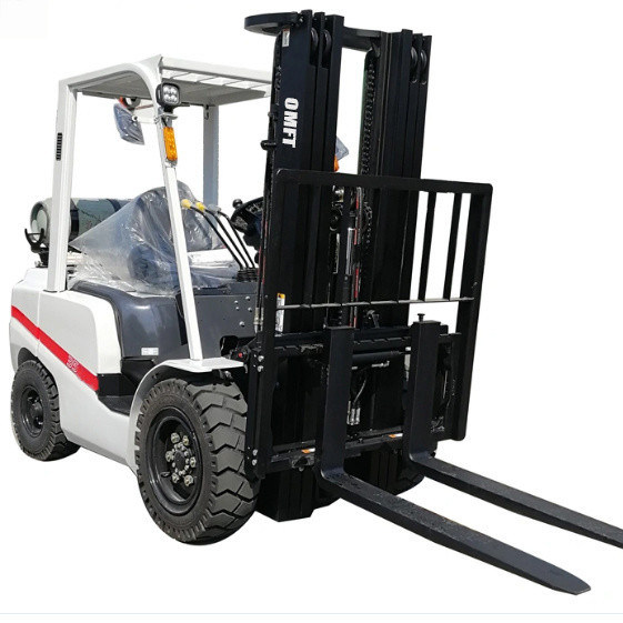 3.5ton LPG Forklift Supply with Min. Turning Radius 2495mm and Pneumatic or Solid Tires