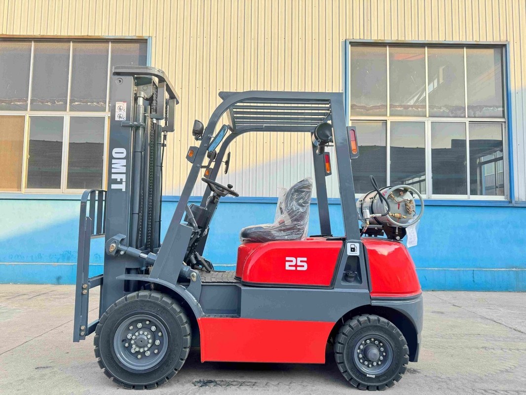 2.5ton 4-Wheel Gasoline LPG Hydraulic Lifter Truck Forklift with Intelligent Battery